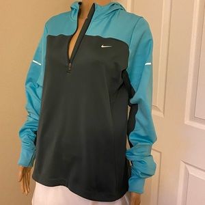 NWOT NIKE 1/4 Zip Hooded Pullover